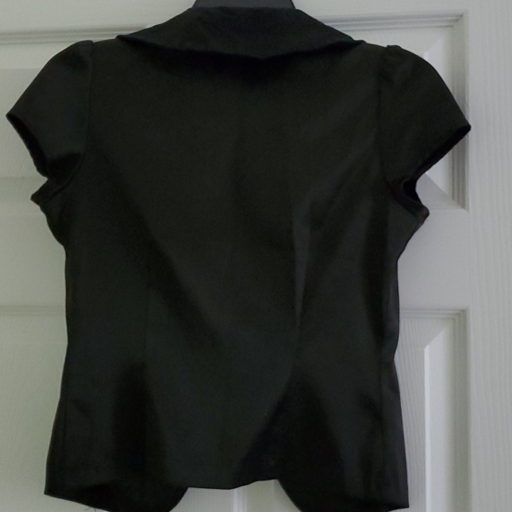 Blazer - Picture 2 of 2